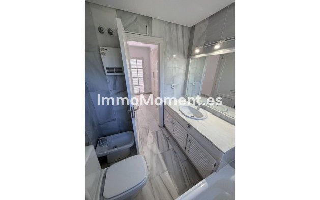 Revente - Maison mitoyenne - Estepona  - Estepona Centro