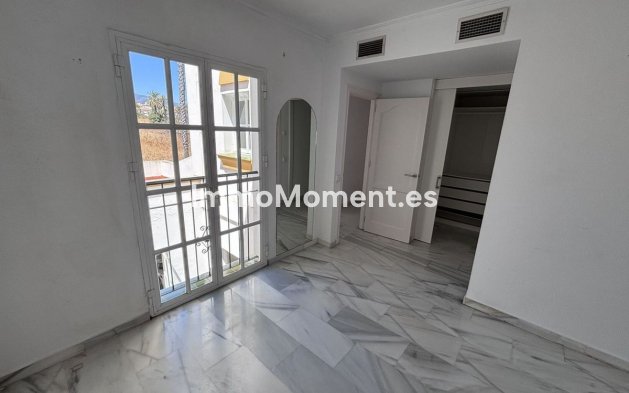 Revente - Maison mitoyenne - Estepona  - Estepona Centro