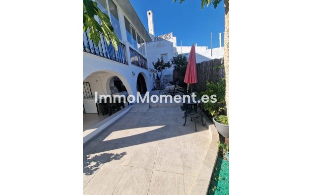 Resale - Townhouse - Estepona - Estepona Centro