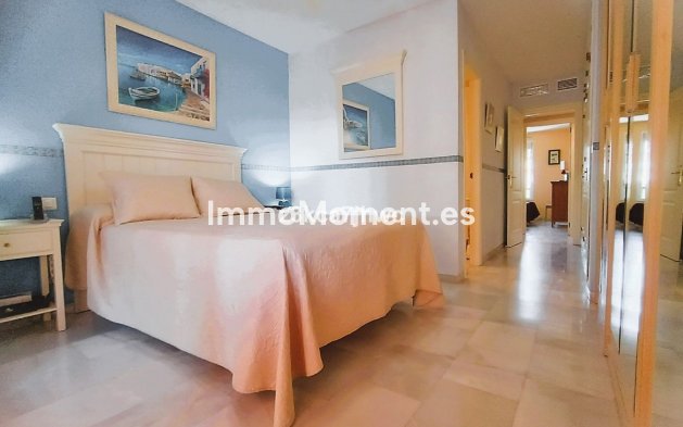 Wiederverkauf - Wohnung - Estepona  - Estepona Centro
