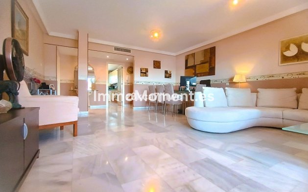 Wiederverkauf - Wohnung - Estepona  - Estepona Centro