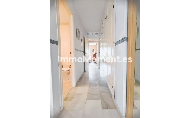 Wiederverkauf - Wohnung - Estepona  - Estepona Centro