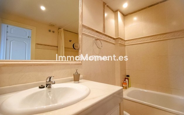 Wiederverkauf - Wohnung - Estepona  - Estepona Centro