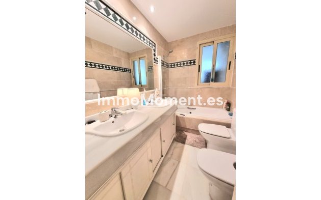 Wiederverkauf - Wohnung - Marbella - Nueva Andalucía