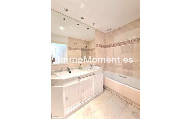 Wiederverkauf - Wohnung - Marbella - Nueva Andalucía