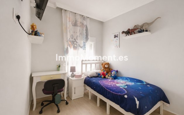 Revente - Maison mitoyenne - Estepona  - Estepona Centro