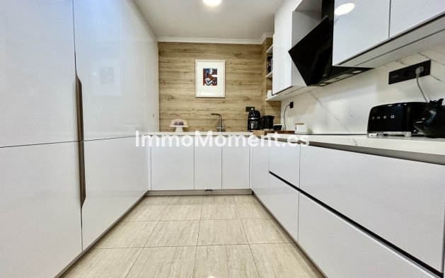 Resale - Apartment - Torrevieja - Torrevieja Centro