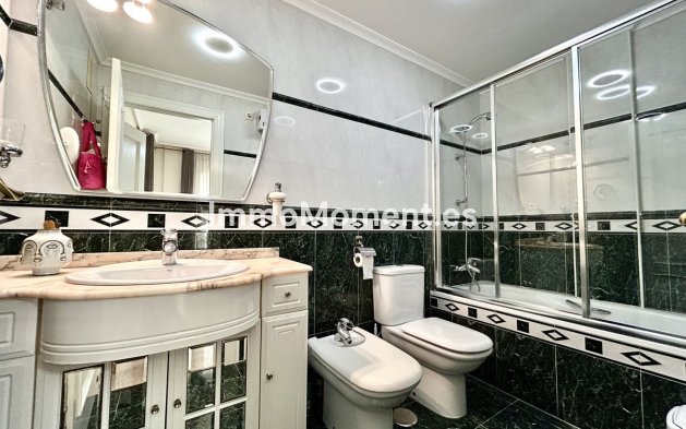 Resale - Apartment - Torrevieja - Torrevieja Centro