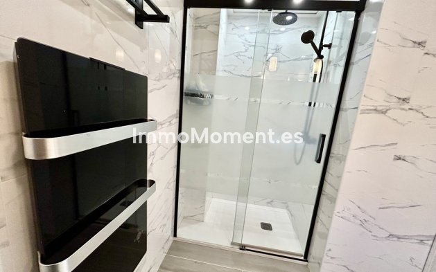 Resale - Apartment - Torrevieja - Torrevieja Centro