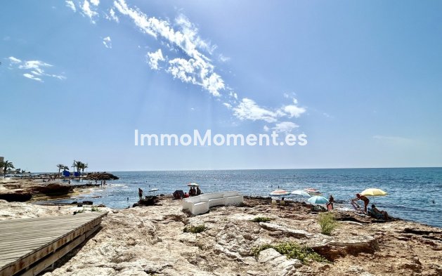 Resale - Apartment - Torrevieja - Torrevieja Centro
