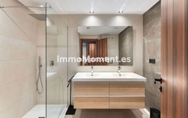 Revente - Appartement - Marbella - Nueva Andalucía