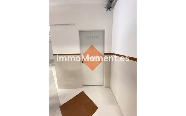 Revente - Appartement - Marbella - Nueva Andalucía