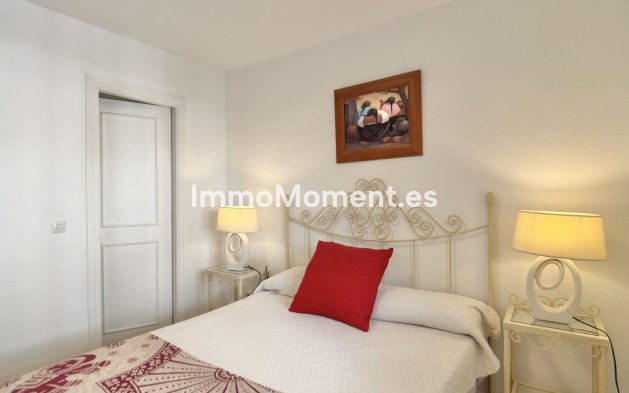 Resale - Apartment - Marbella - Nueva Andalucía