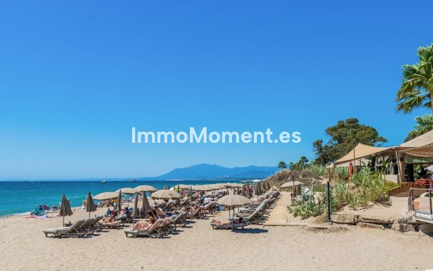 Resale - Townhouse - Marbella - Las Chapas