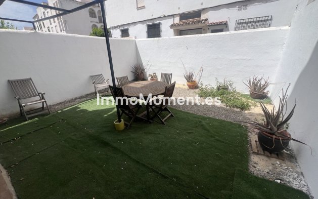 Bestaande woning - Vrijstaande villa - Estepona  - Estepona Centro