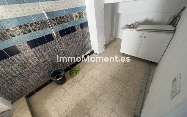 Bestaande woning - Vrijstaande villa - Estepona  - Estepona Centro