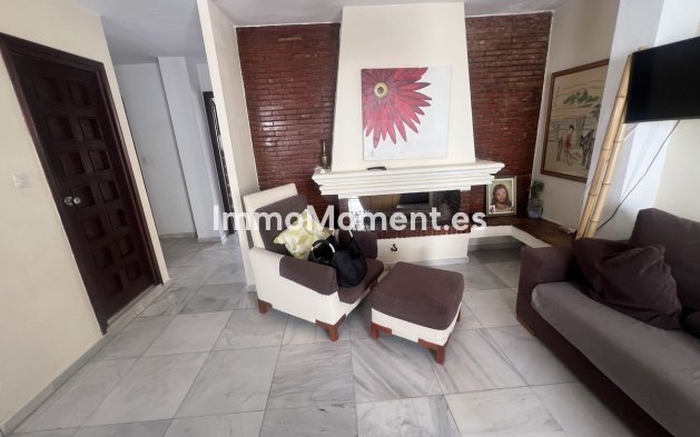 Bestaande woning - Vrijstaande villa - Estepona  - Estepona Centro