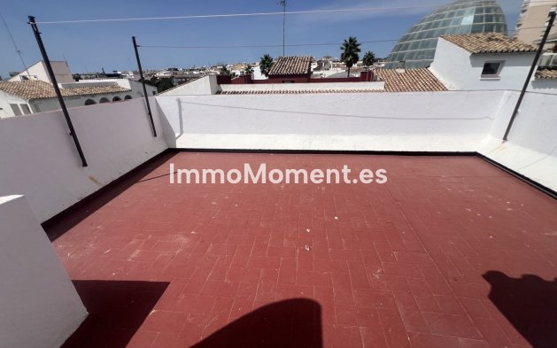 Bestaande woning - Vrijstaande villa - Estepona  - Estepona Centro