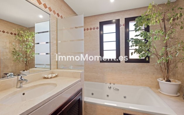 Wiederverkauf - Wohnung - Marbella - La Mairena