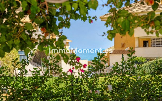 Resale - Apartment - Fuengirola - Carvajal