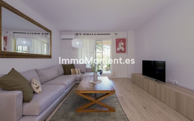 Resale - Apartment - Fuengirola - Carvajal