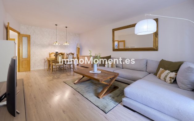 Resale - Apartment - Fuengirola - Carvajal