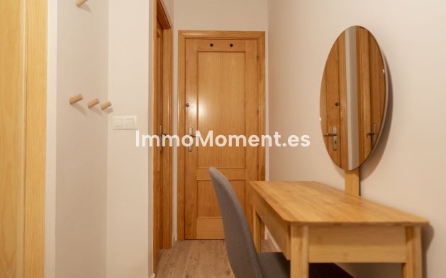 Resale - Apartment - Fuengirola - Carvajal