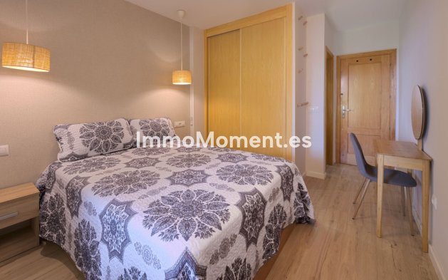 Resale - Apartment - Fuengirola - Carvajal