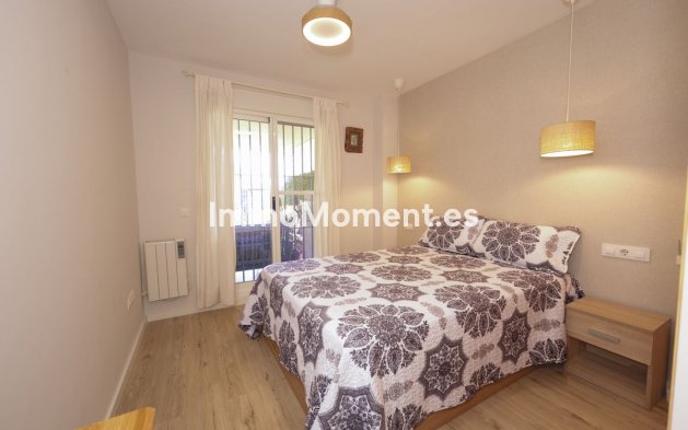Resale - Apartment - Fuengirola - Carvajal
