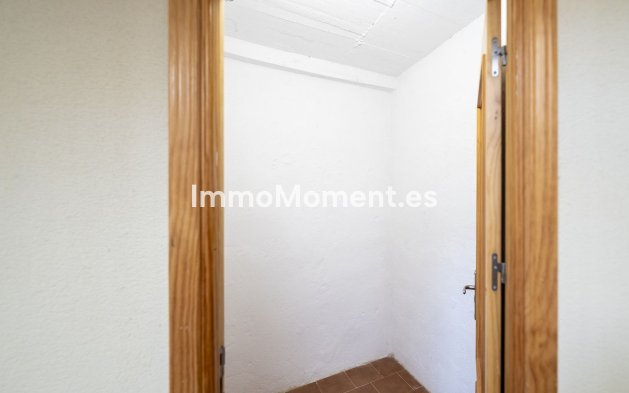 Resale - Apartment - Fuengirola - Carvajal