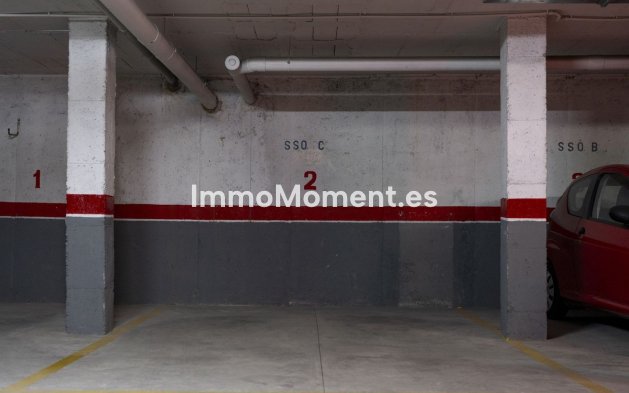 Resale - Apartment - Fuengirola - Carvajal