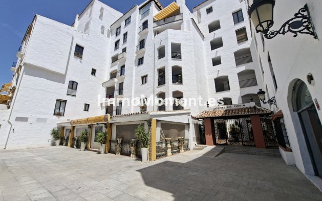 Wiederverkauf - Wohnung - Puerto Banús