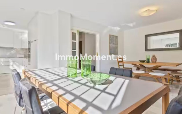 Resale - Detached villa - Marbella - Elviria