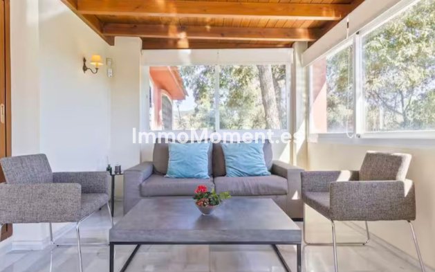 Resale - Detached villa - Marbella - Elviria