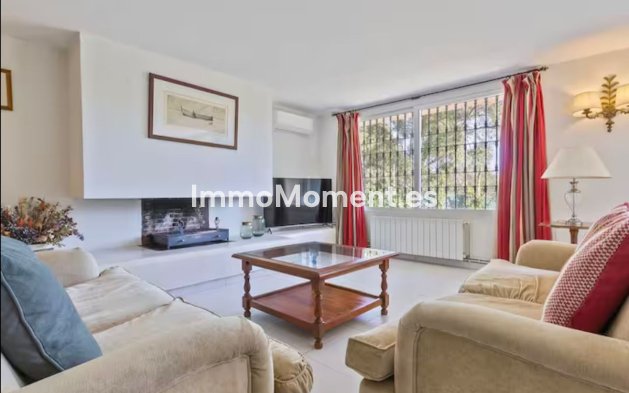 Resale - Detached villa - Marbella - Elviria