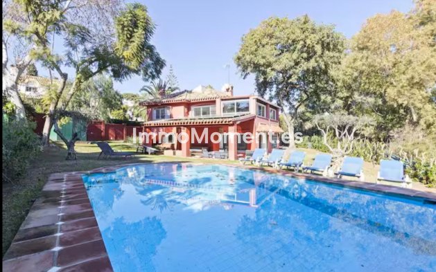 Resale - Detached villa - Marbella - Elviria