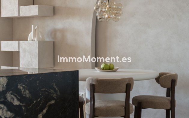 Resale - Apartment - Marbella - Nueva Andalucía