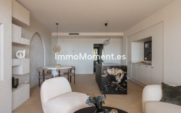 Resale - Apartment - Marbella - Nueva Andalucía