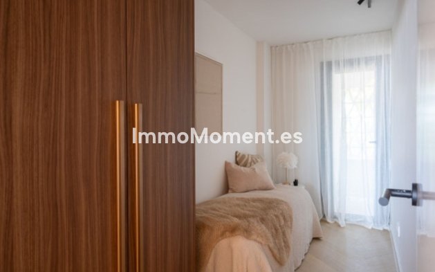 Resale - Apartment - Marbella - Nueva Andalucía