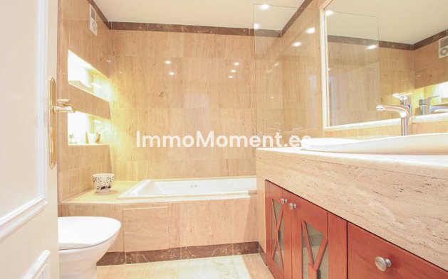 Wiederverkauf - Wohnung - Marbella - Nueva Andalucía