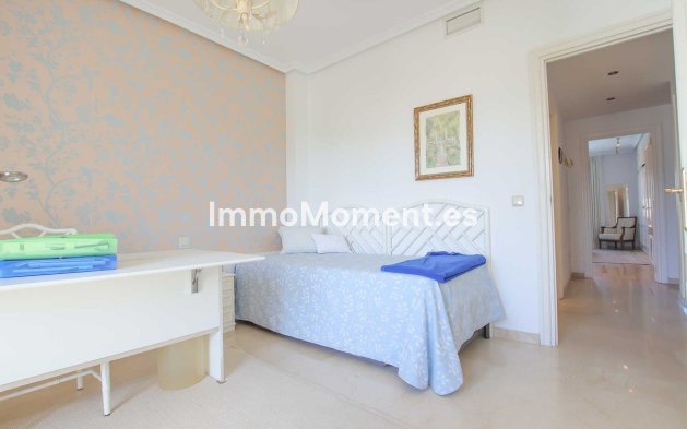 Wiederverkauf - Wohnung - Marbella - Nueva Andalucía
