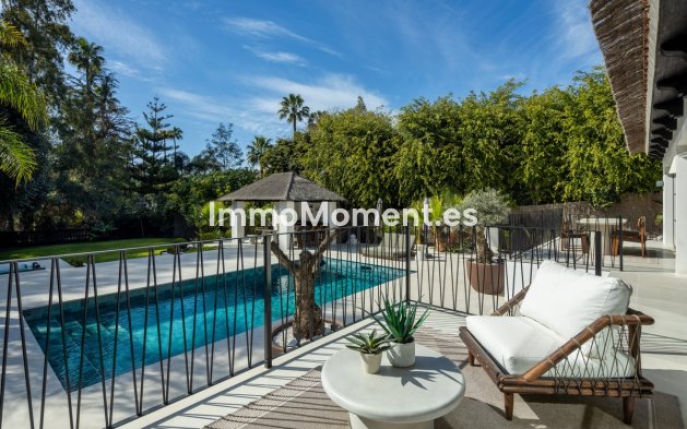 Wiederverkauf - Freistehende Villa - Marbella - Nueva Andalucía