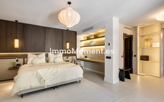 Wiederverkauf - Freistehende Villa - Marbella - Nueva Andalucía