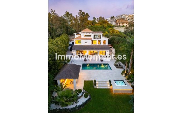 Wiederverkauf - Freistehende Villa - Marbella - Nueva Andalucía
