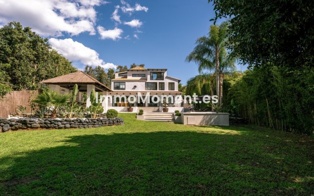 Wiederverkauf - Freistehende Villa - Marbella - Nueva Andalucía