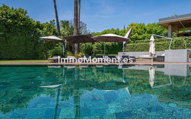 Resale - Detached villa - Marbella - Guadalmina Baja