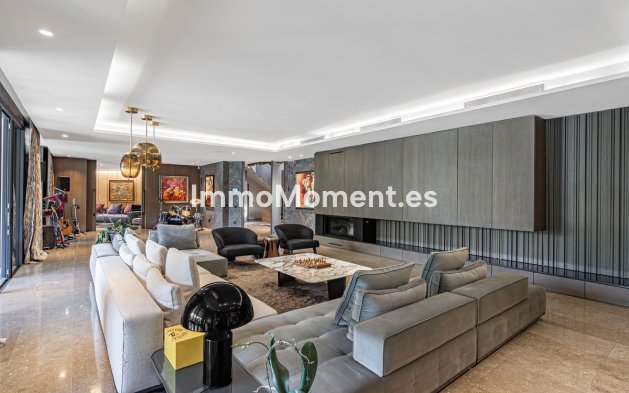 Resale - Detached villa - Marbella - Guadalmina Baja