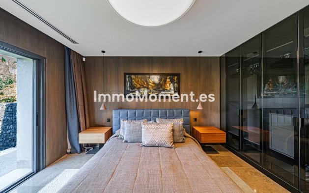 Resale - Detached villa - Marbella - Guadalmina Baja