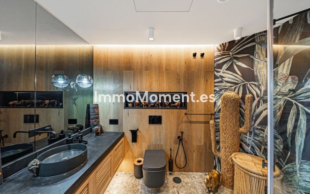 Resale - Detached villa - Marbella - Guadalmina Baja