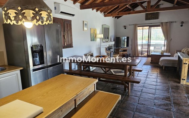 Revente - Villa individuelle - Intérieur                       - Monda